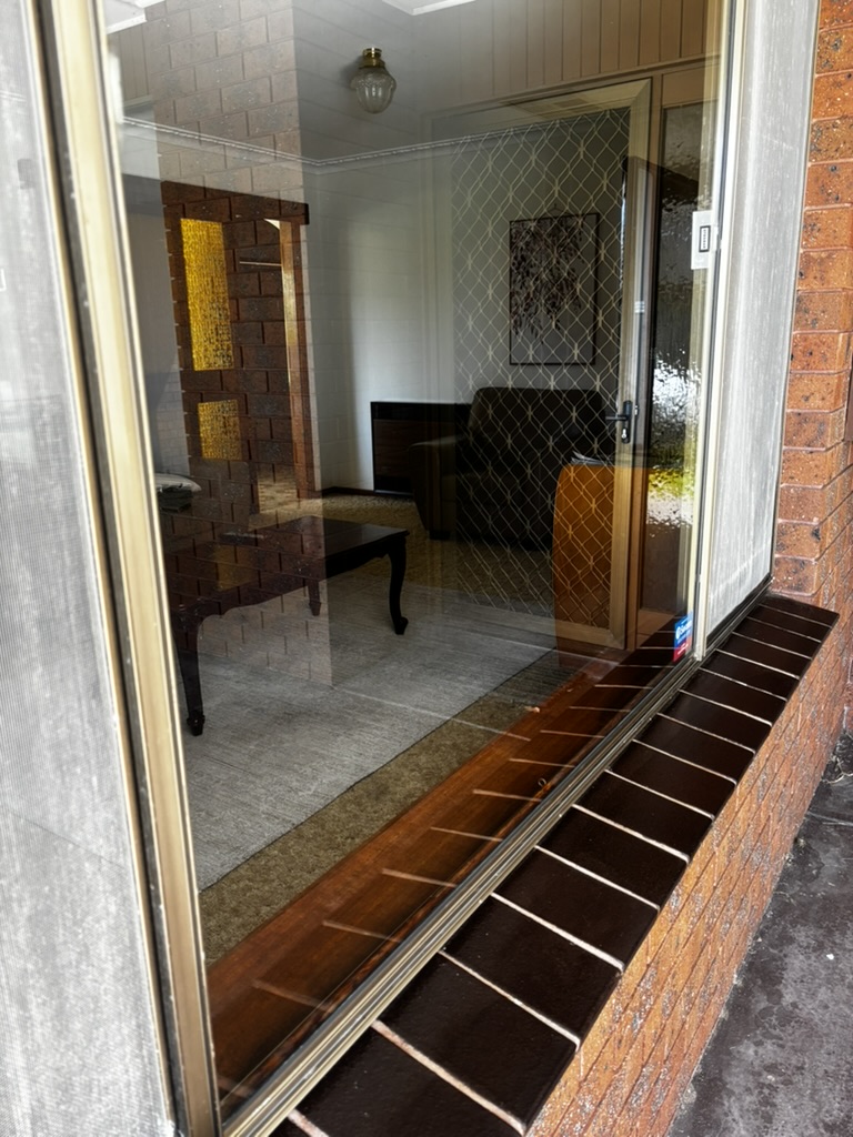 Sliding glass door after cleaning